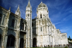 Вид на монастырь Жиронимуш в Белене.